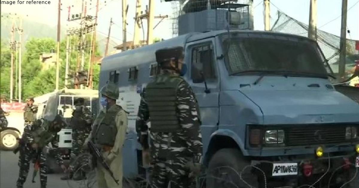 J-K: Civilians injured in grenade blast by terrorists in Srinagar